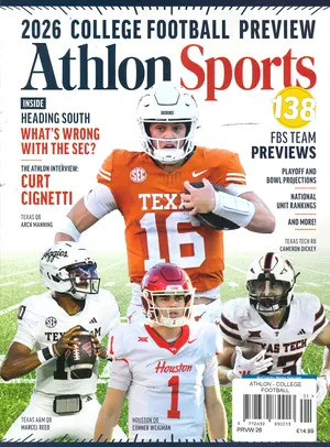Athlon Sports College Football - PRVW 26 Magazine